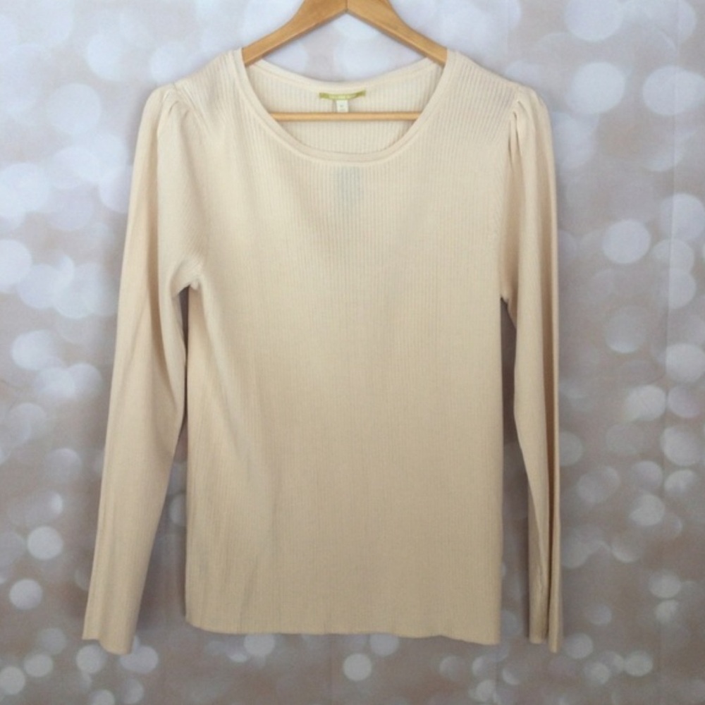 Gianni Bini long sleeved Sweater top with ribbing and pleated shoulders Sm